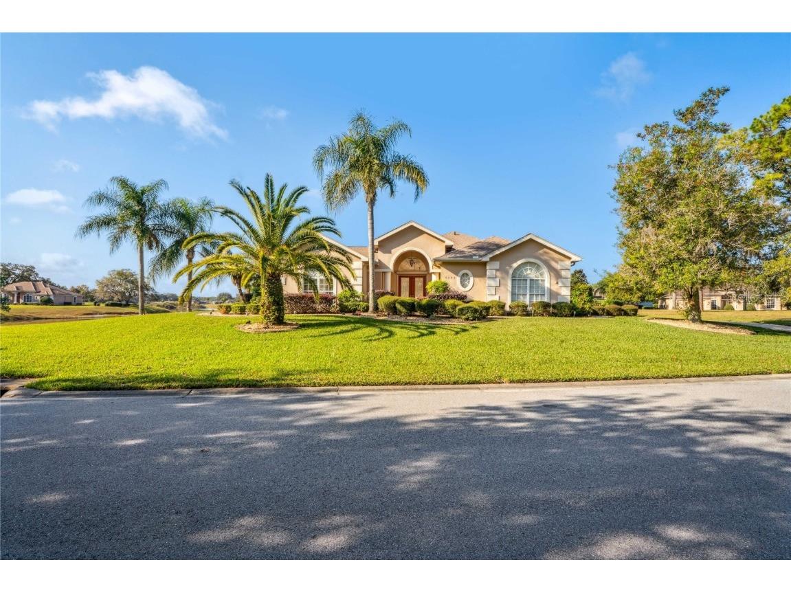 9298 Grand Cypress Drive Weeki Wachee FL 34613 W7880635 image2
