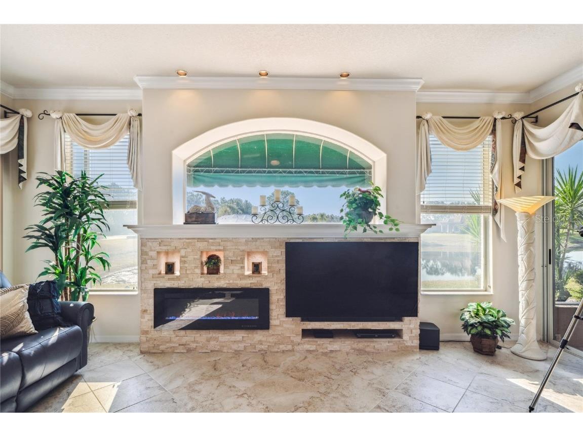 9298 Grand Cypress Drive Weeki Wachee FL 34613 W7880635 image8