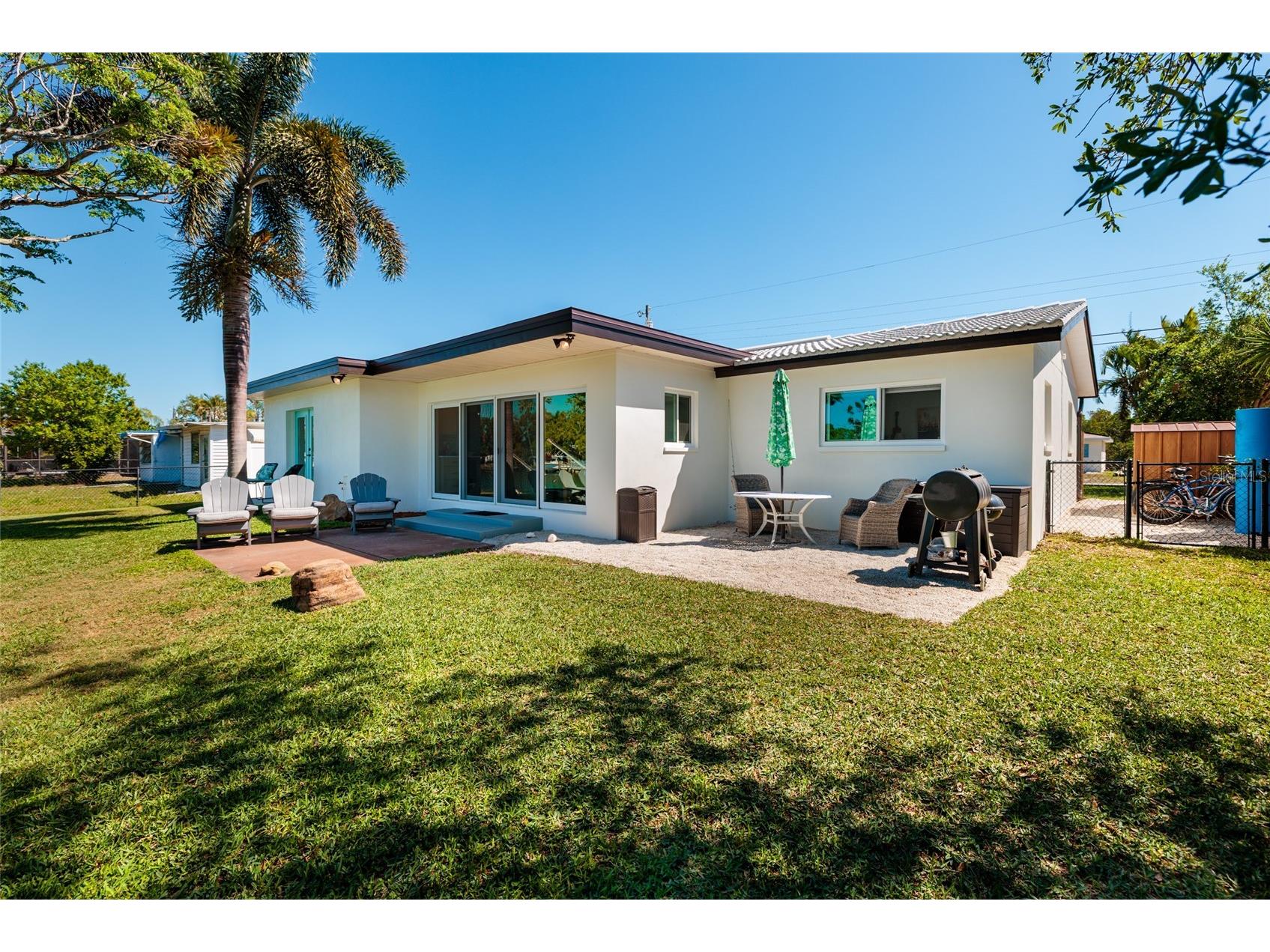 9298 Sun Isle Drive NE Saint Petersburg FL 33702 - GRAND CANAL - RIVIERA BAY TB8490371 image18