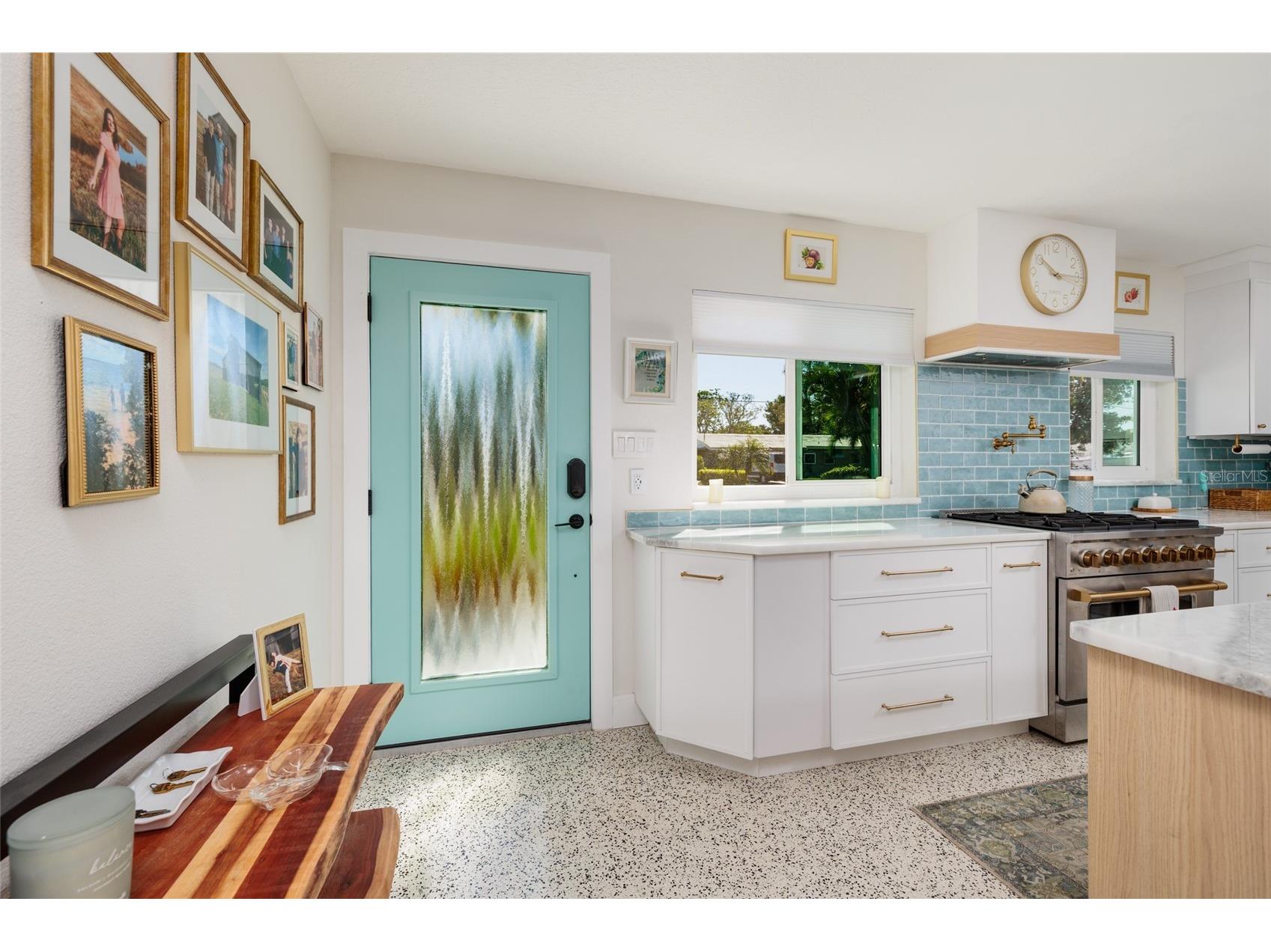 9298 Sun Isle Drive NE Saint Petersburg FL 33702 - GRAND CANAL - RIVIERA BAY TB8490371 image4