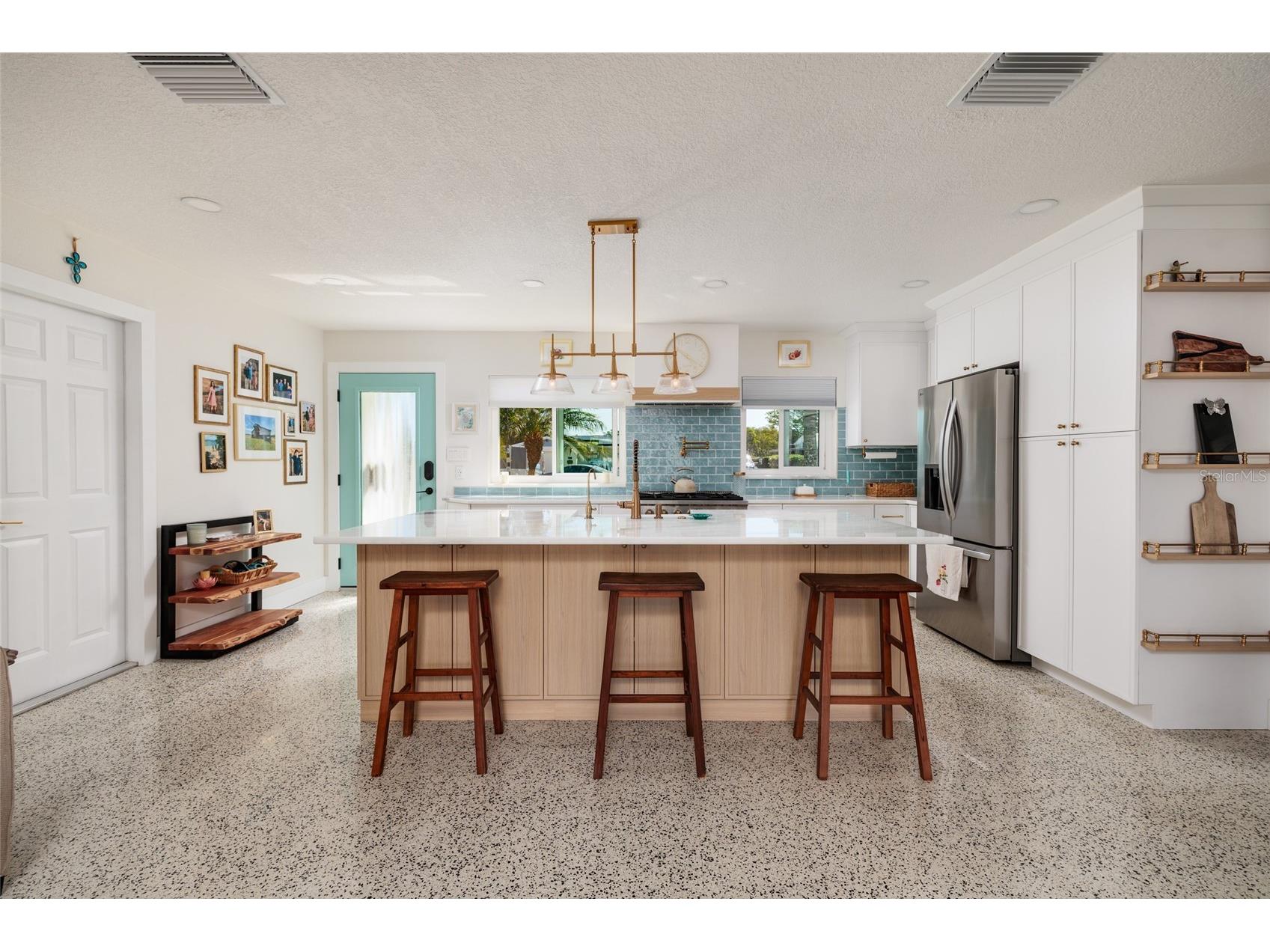 9298 Sun Isle Drive NE Saint Petersburg FL 33702 - GRAND CANAL - RIVIERA BAY TB8490371 image6