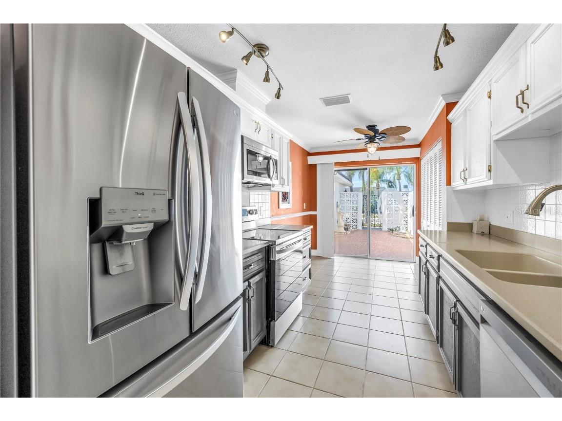 93 Boca Ciega Point Boulevard N #93 Saint Petersburg FL 33708 TB8446833 image24