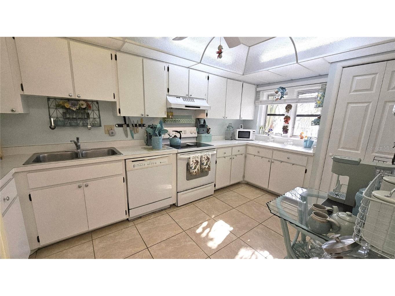 93 Boundary Boulevard #303 Rotonda West FL 33947 S5138267 image4