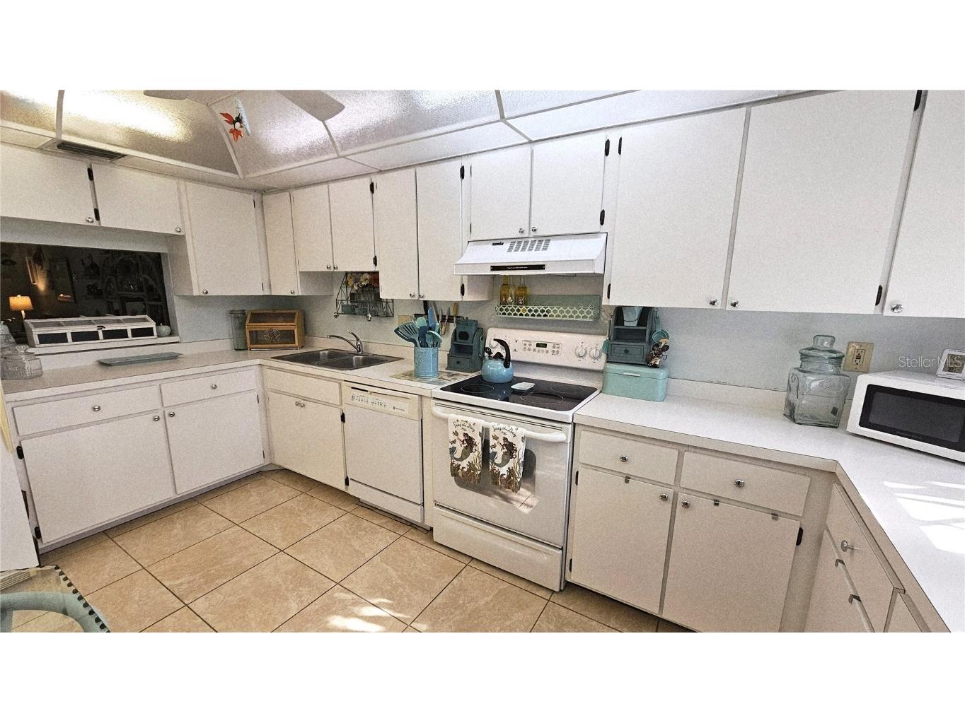 93 Boundary Boulevard #303 Rotonda West FL 33947 S5138267 image5