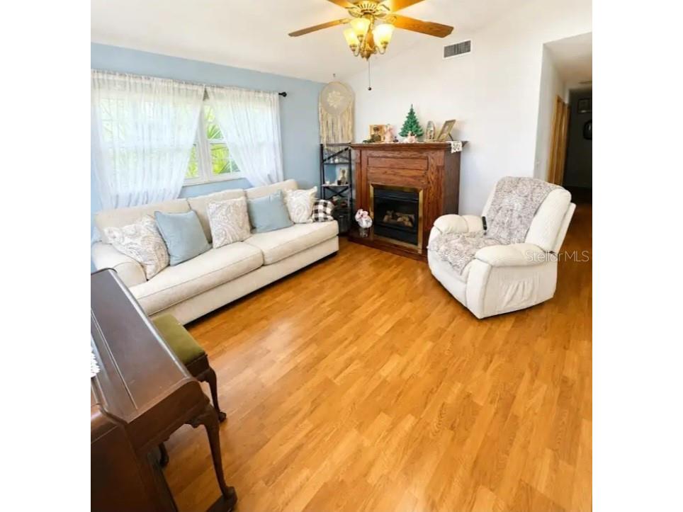 93 Glass Court Port Orange FL 32129 O6420546 image4
