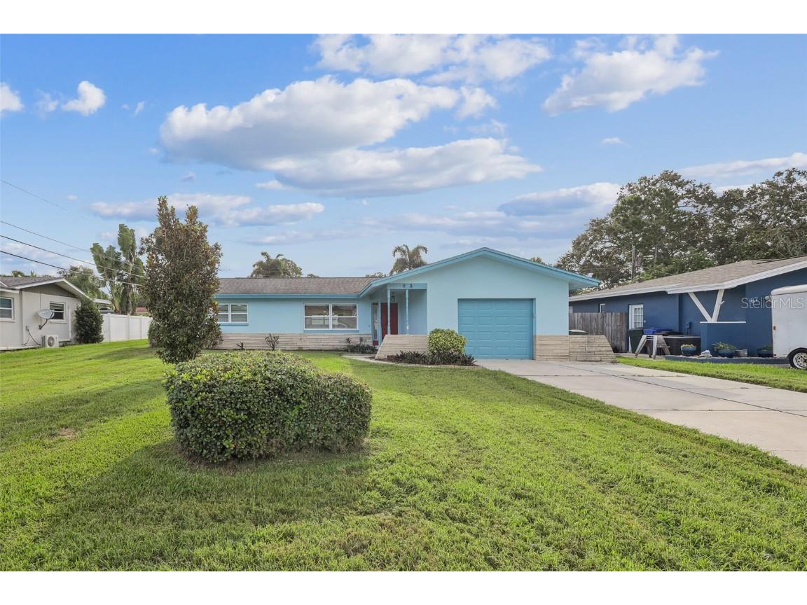 93 Oakwood Drive Dunedin FL 34698 TB8426434 image1