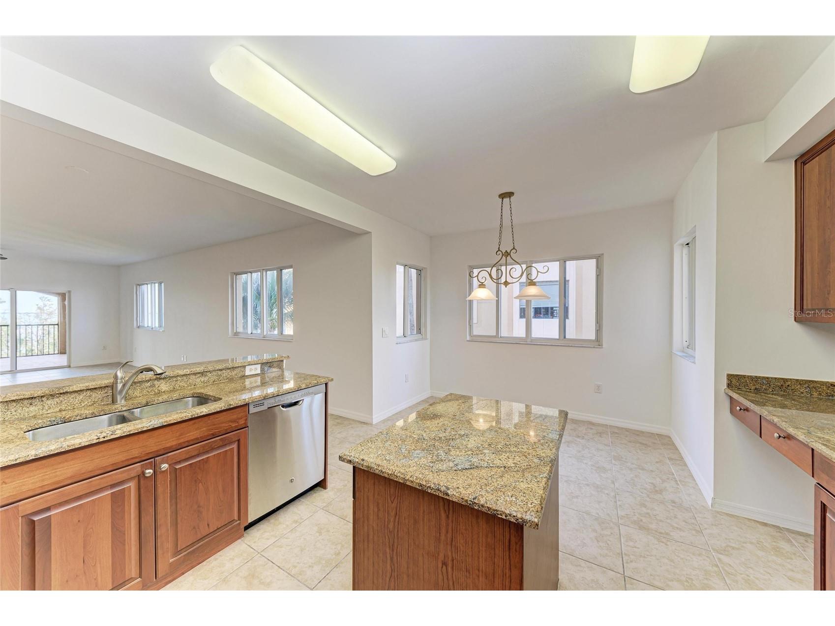 93 Vivante Boulevard #9336 Punta Gorda FL 33950 C7504801 image18