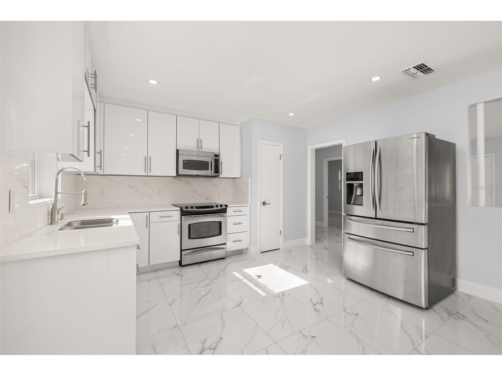 930 Aultman Road Kissimmee FL 34744 - LAKE TOHO O6403262 image10
