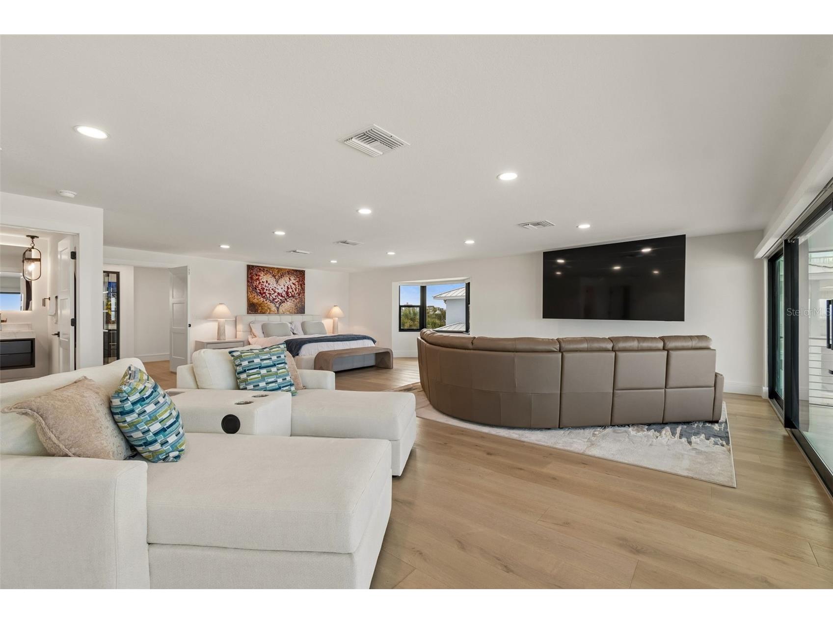930 Eldorado Avenue Clearwater Beach FL 33767 TB8497025 image38