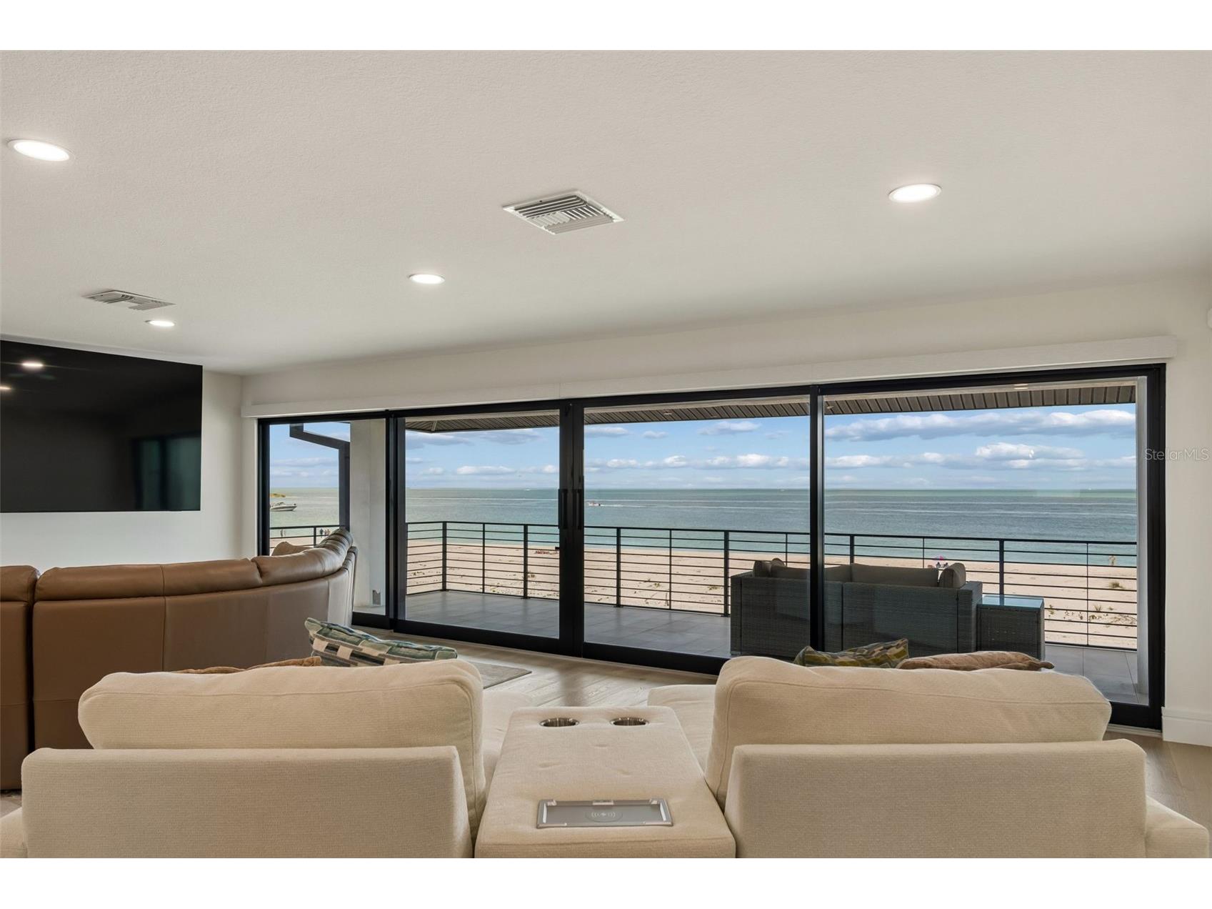 930 Eldorado Avenue Clearwater Beach FL 33767 TB8497025 image40