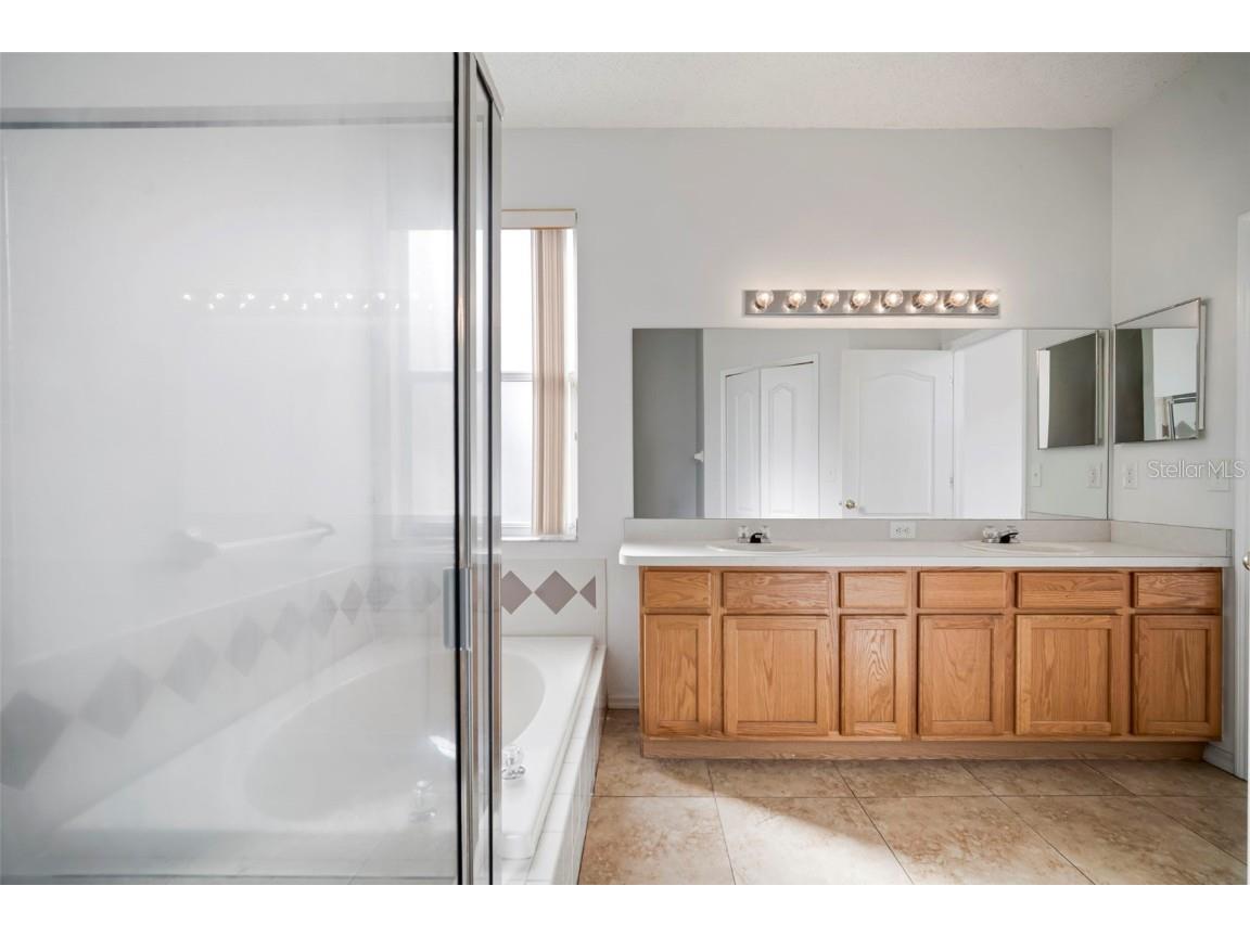 930 Grand Canyon Drive Valrico FL 33594 TB8461948 image37