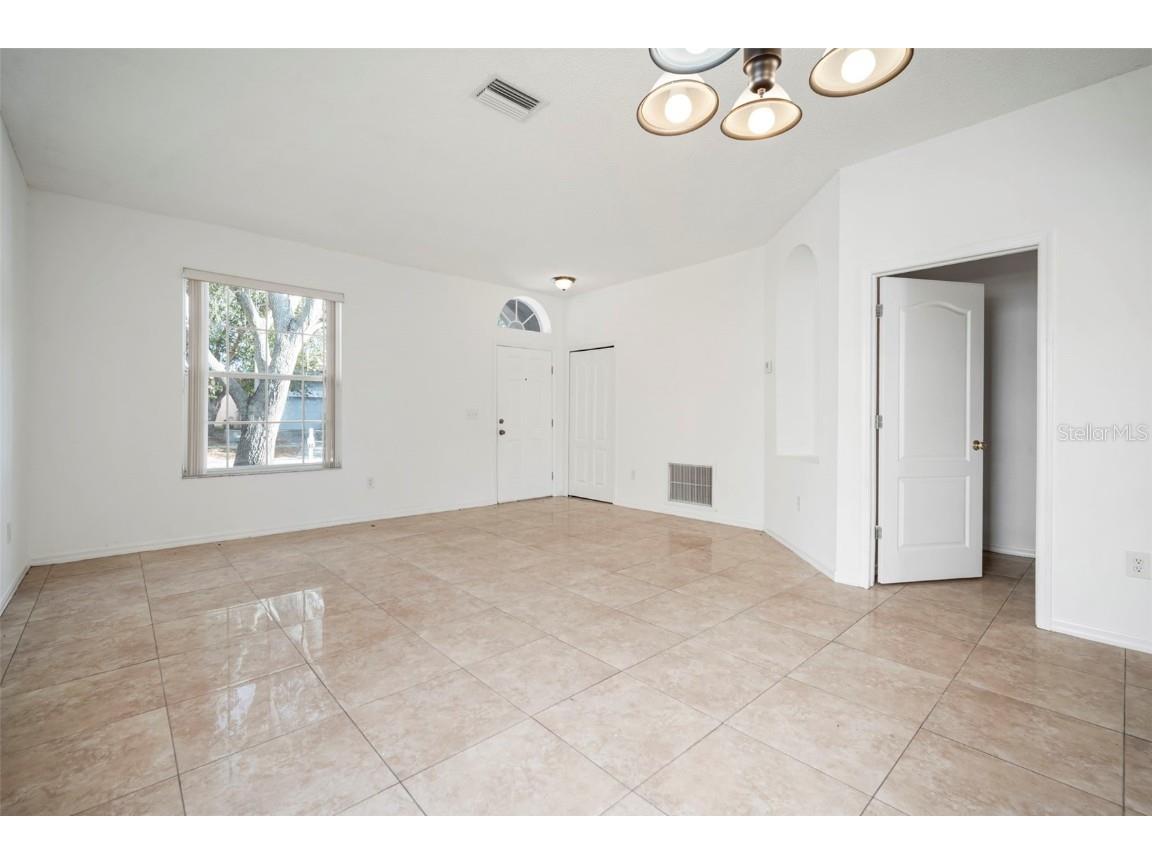 930 Grand Canyon Drive Valrico FL 33594 TB8461948 image8