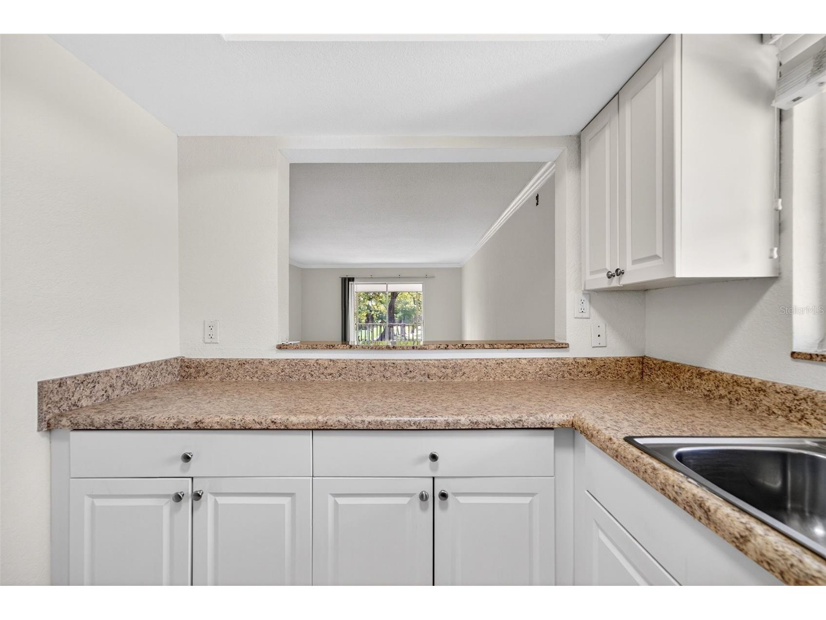930 La Costa Circle #2 Sarasota FL 34237 A4684933 image21