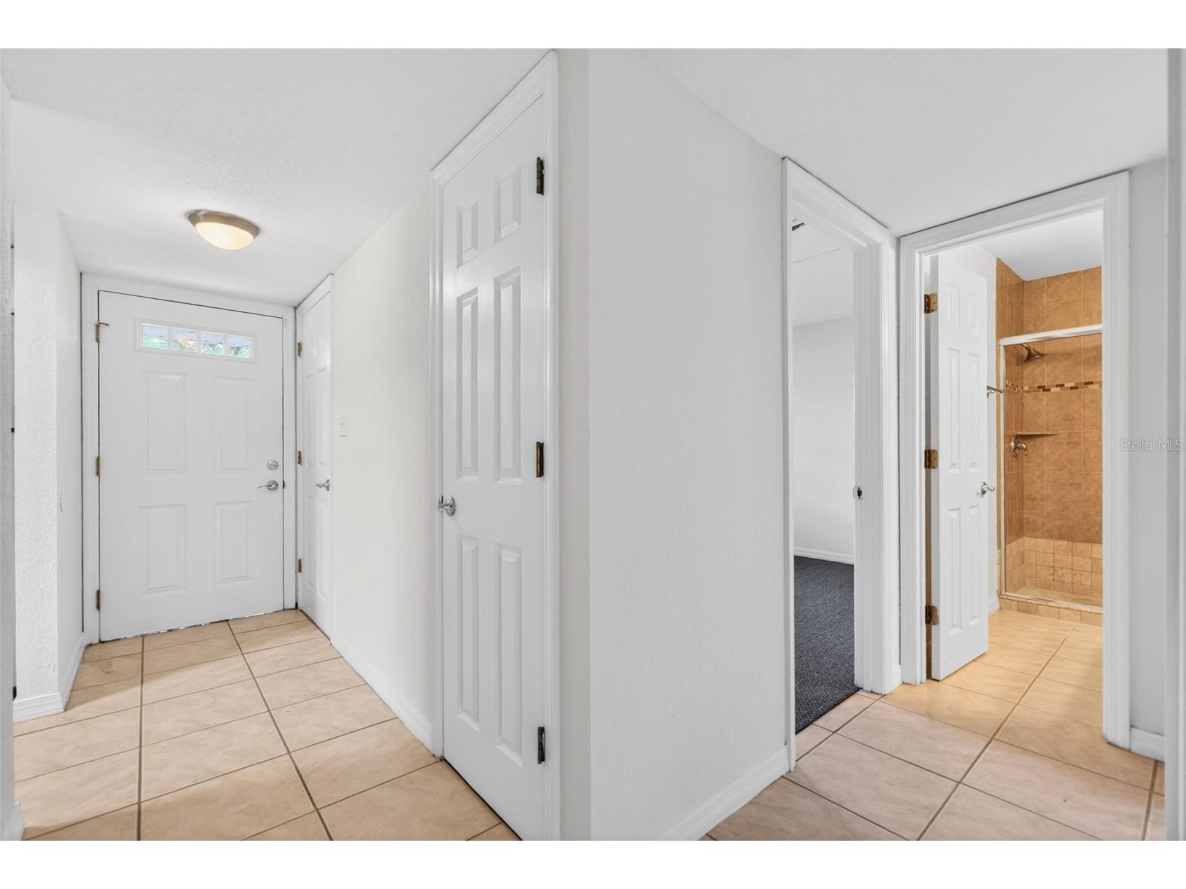 930 La Costa Circle #2 Sarasota FL 34237 A4684933 image35