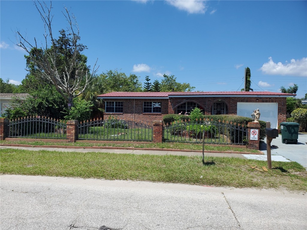 930 Lewis Drive Daytona Beach FL 32117 P4926880 image1