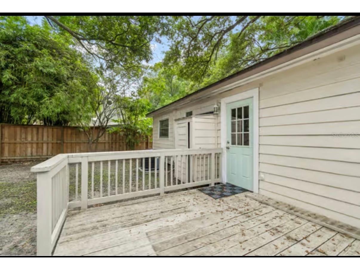 930 Montrose Boulevard N Saint Petersburg FL 33703 TB8514454 image34