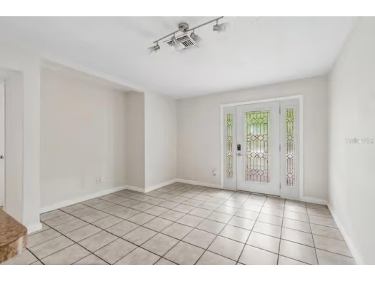 930 Montrose Boulevard N Saint Petersburg FL 33703 TB8514454 image7