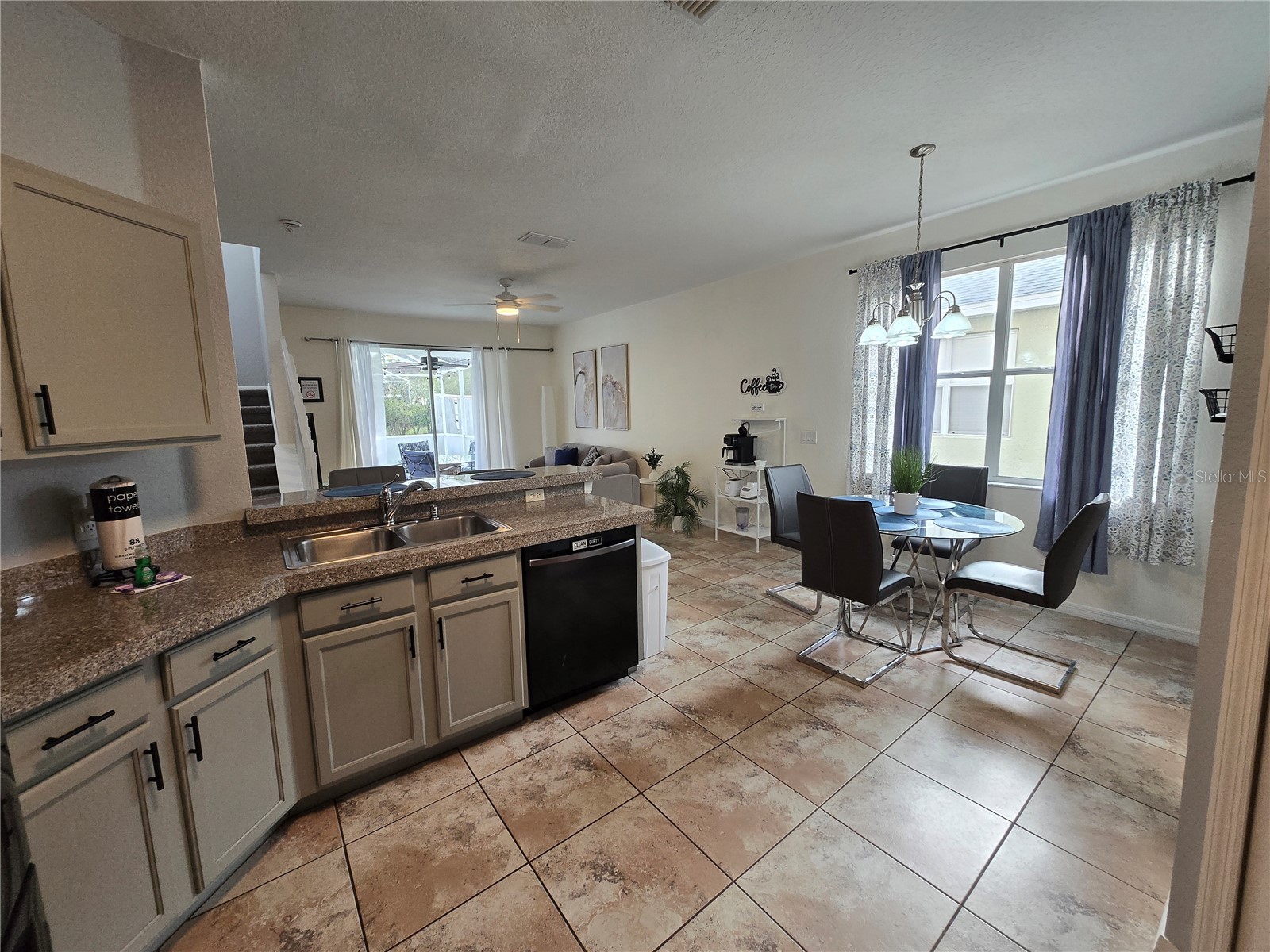 930 Oxford Drive Davenport FL 33897 S5150706 image8