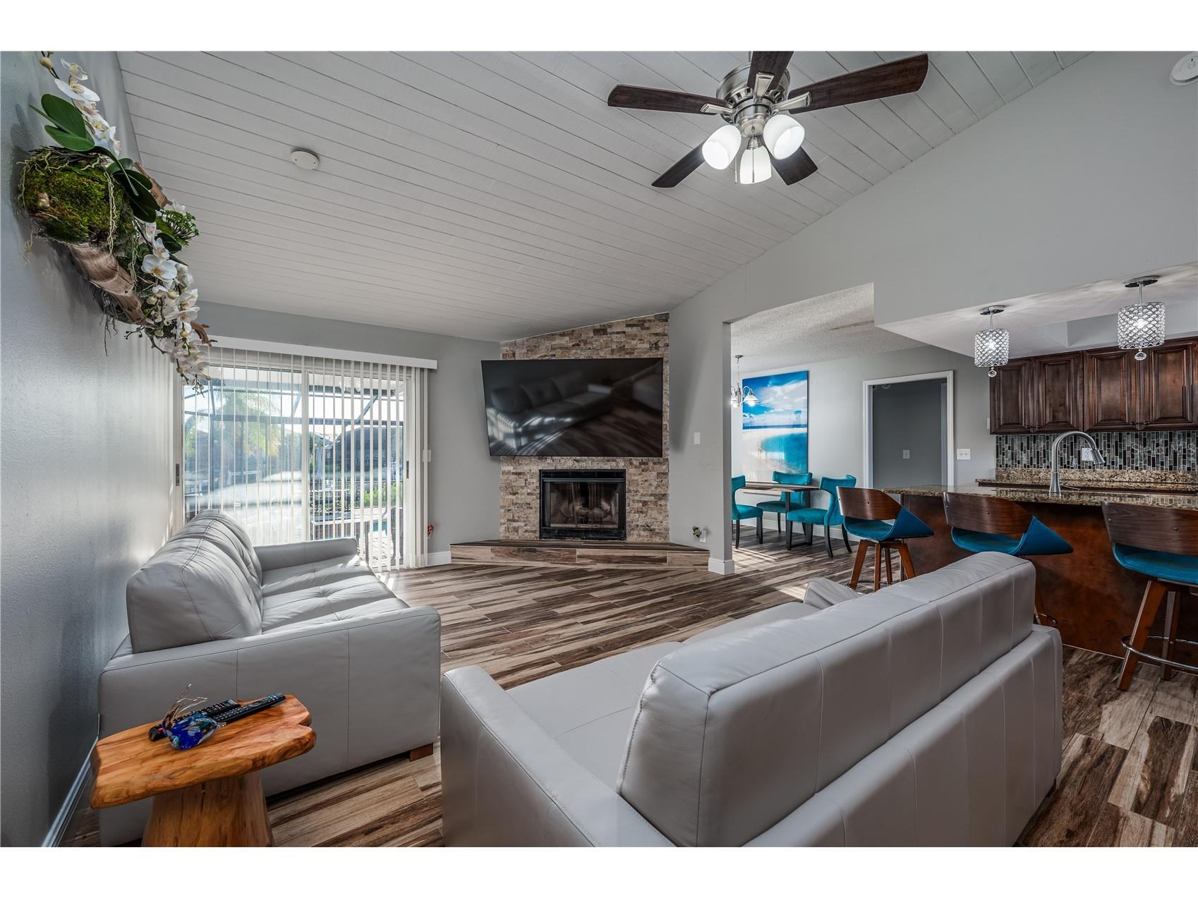 930 Symphony Isles Boulevard Apollo Beach FL 33572 TB8484759 image18