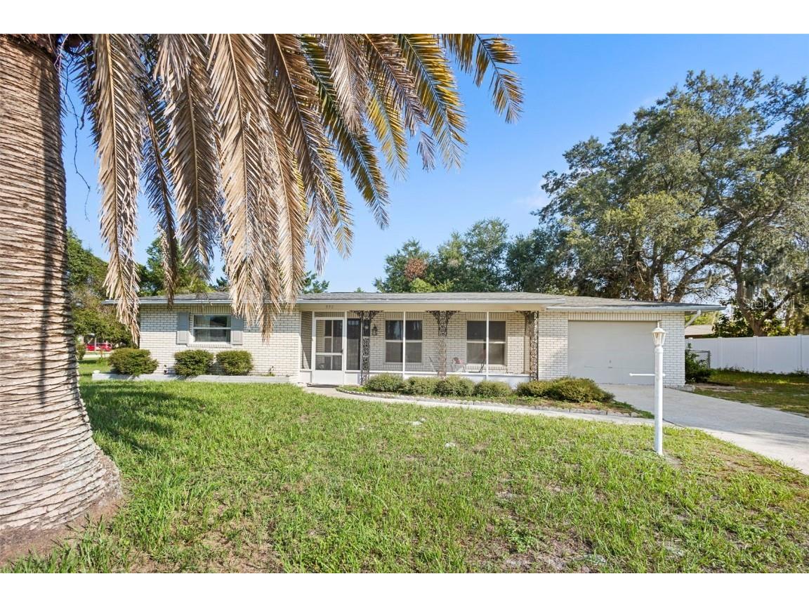 930 Troy Drive Deltona FL 32725 V4944583 image1