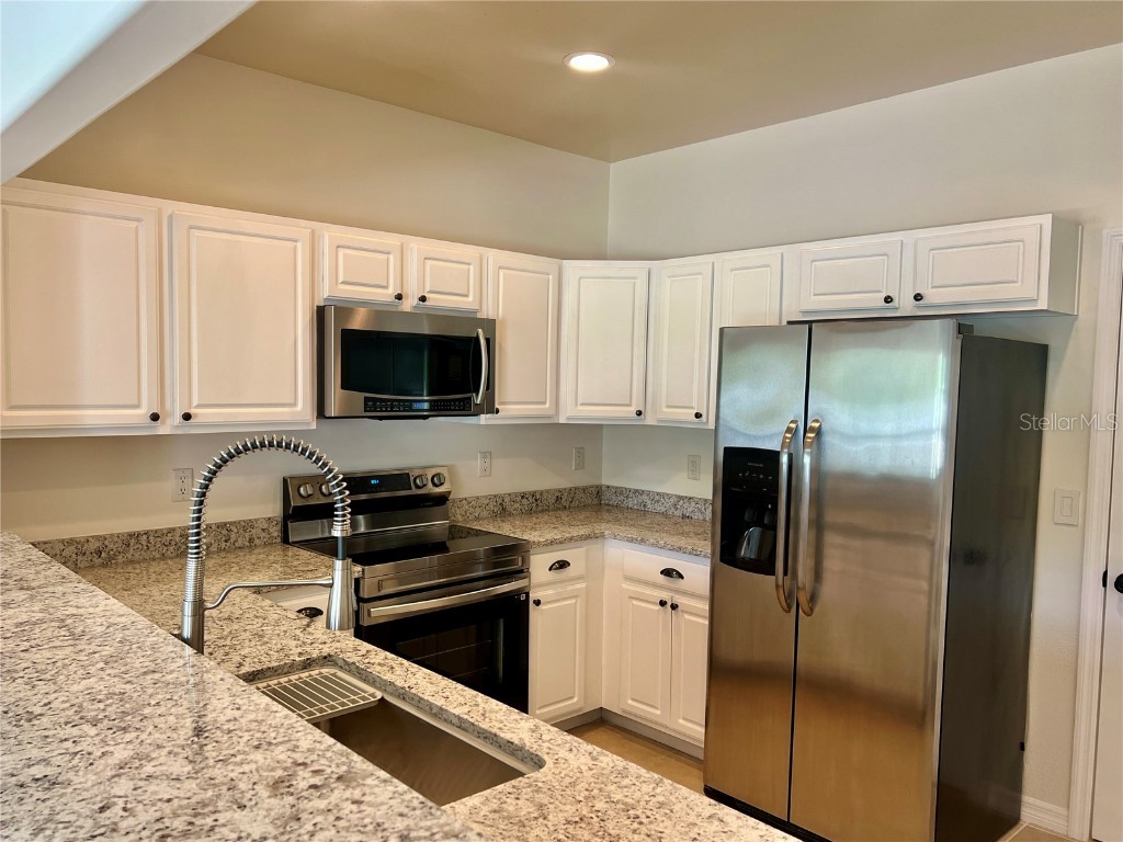 930 Woodbridge Ct Safety Harbor FL 34695 W7876152 image6