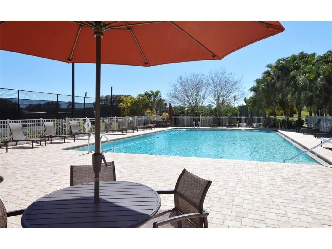 9300 Clubside Circle #1109 Sarasota FL 34238 A4443582 image38