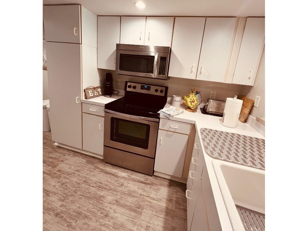 9300 Clubside Circle #1109 Sarasota FL 34238 A4443582 image6