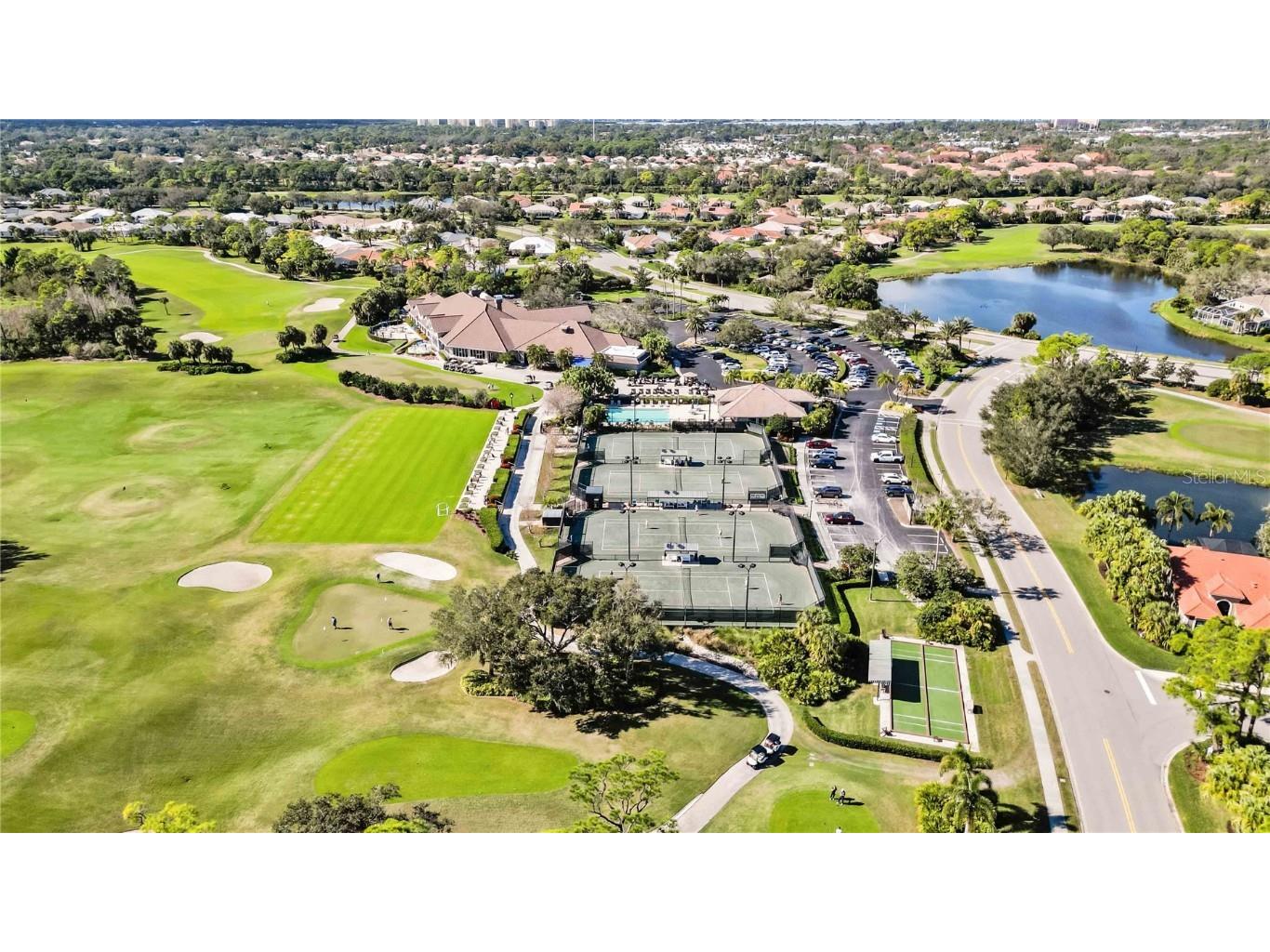 9300 Clubside Circle #1208 Sarasota FL 34238 A4672094 image24