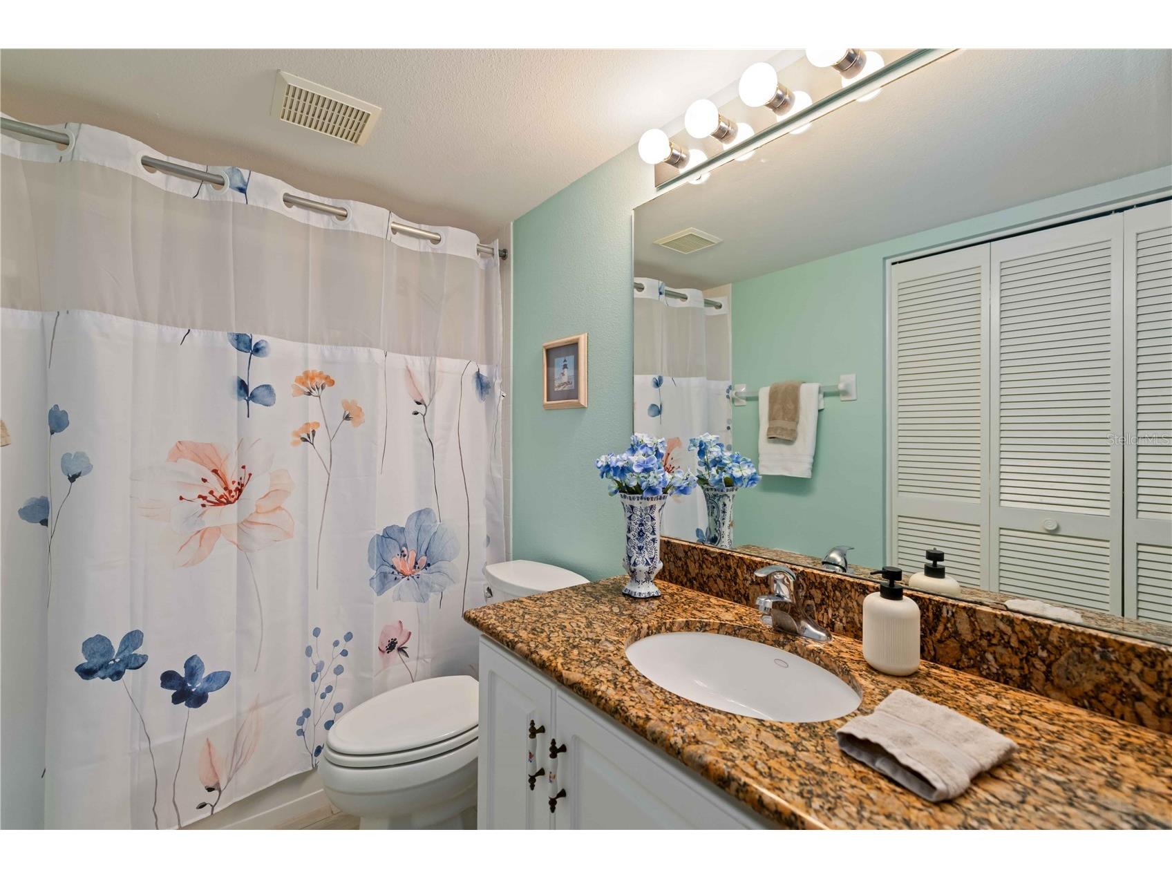 9300 Clubside Circle #1208 Sarasota FL 34238 A4695407 image15