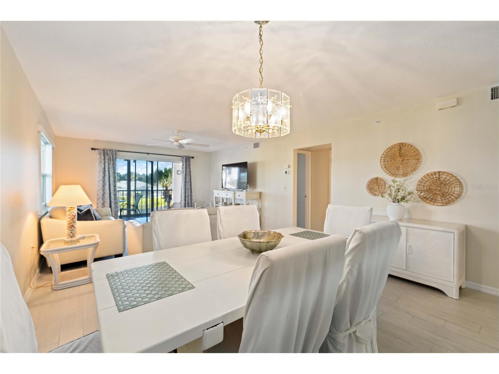 9300 Clubside Circle #1208 Sarasota FL 34238 A4695407 image6