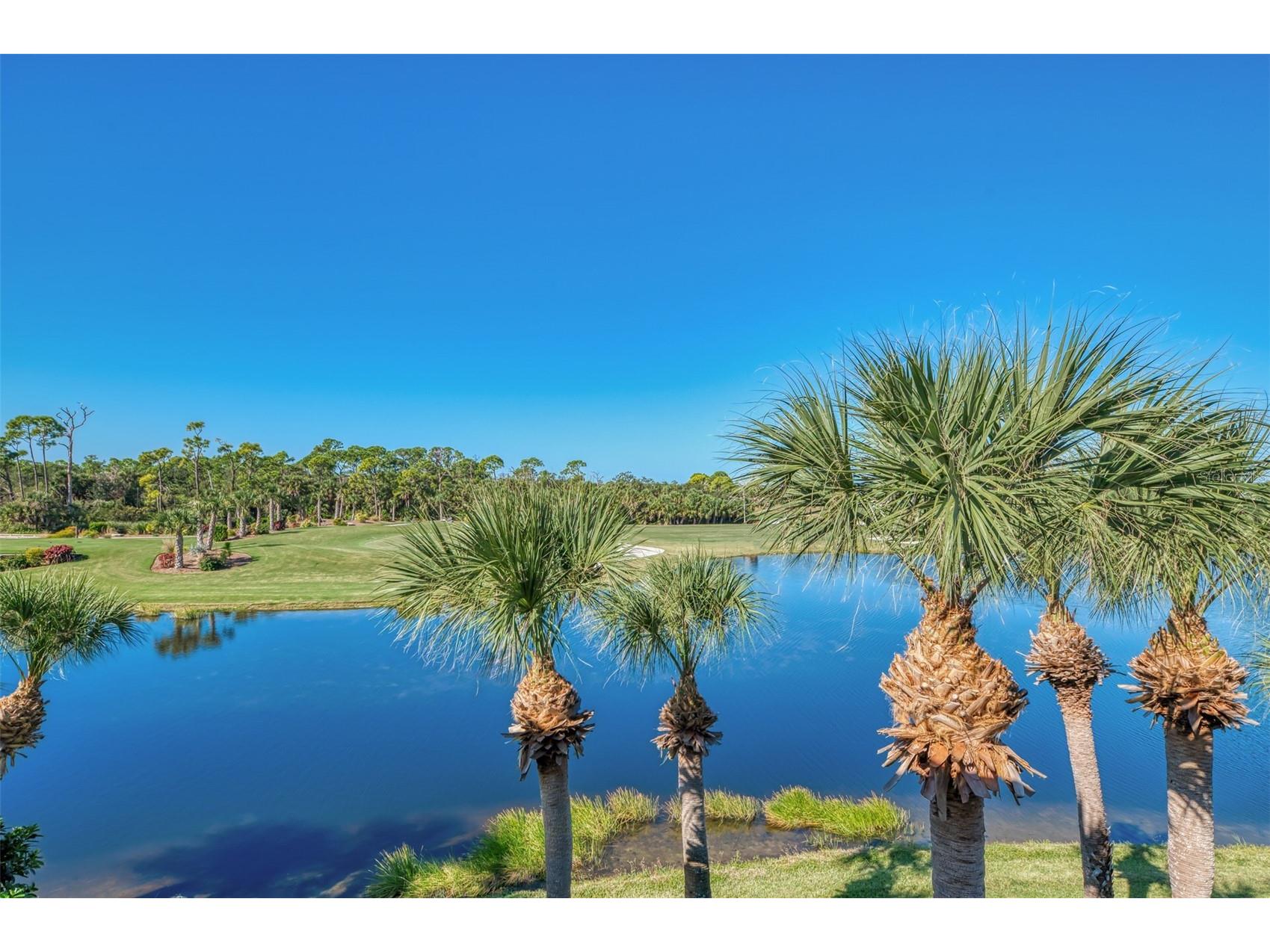 9300 Clubside Circle #1303 Sarasota FL 34238 A4671952 image1