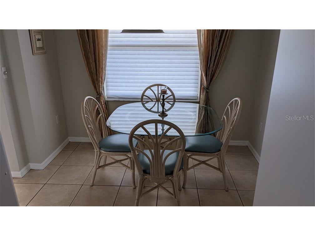 9300 Clubside Circle #1306 Sarasota FL 34238 A4693443 image2