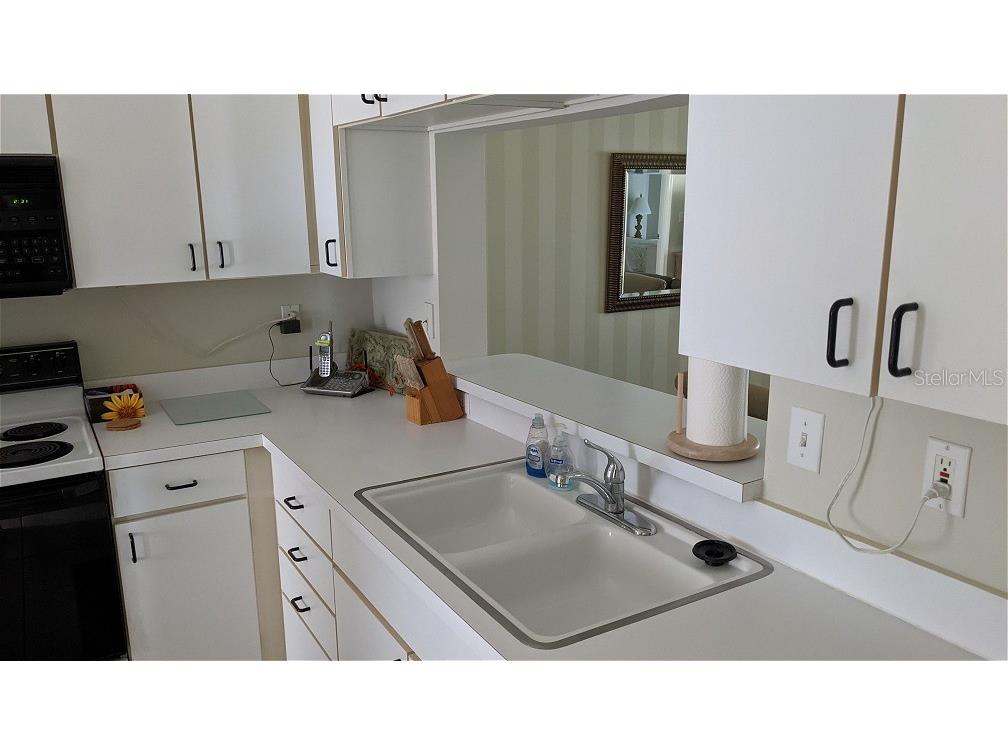 9300 Clubside Circle #1306 Sarasota FL 34238 A4693443 image3