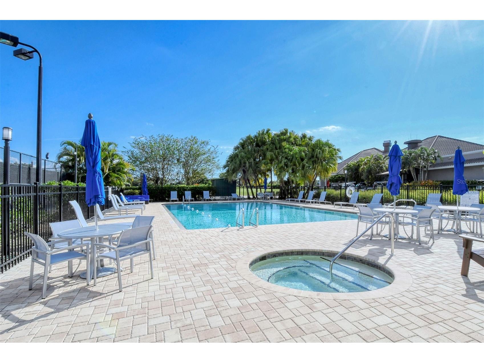 9300 Clubside Circle #1306 Sarasota FL 34238 A4693443 image39