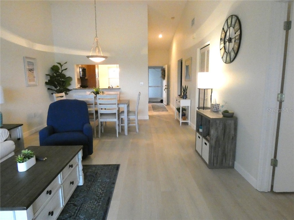 9300 Clubside Circle #1307 Sarasota FL 34238 A4481790 image10