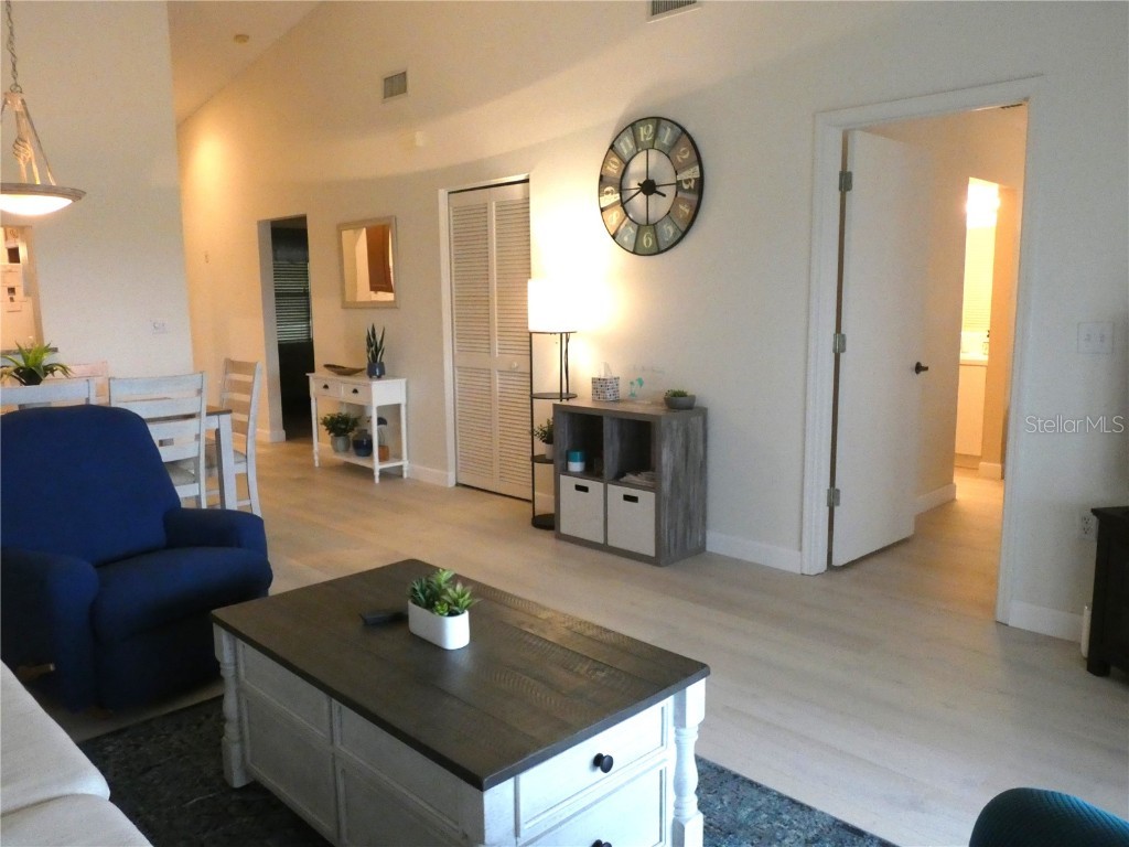 9300 Clubside Circle #1307 Sarasota FL 34238 A4481790 image12