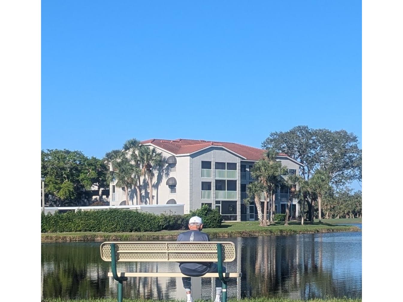 9300 Clubside Circle #1308 Sarasota FL 34238 A4691966 image1