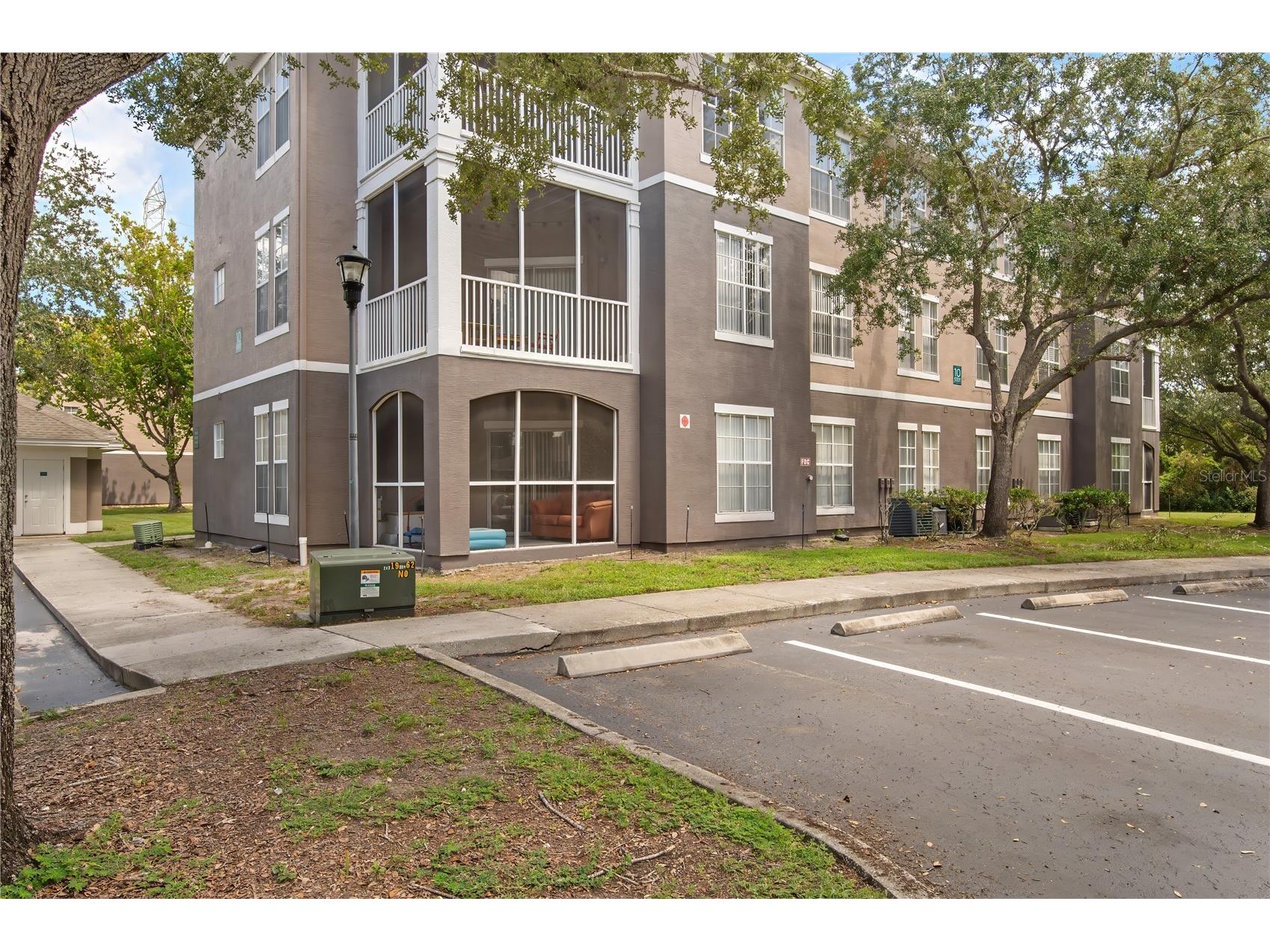9301 Crescent Loop Circle #206 Tampa FL 33619 TB8491968 image2