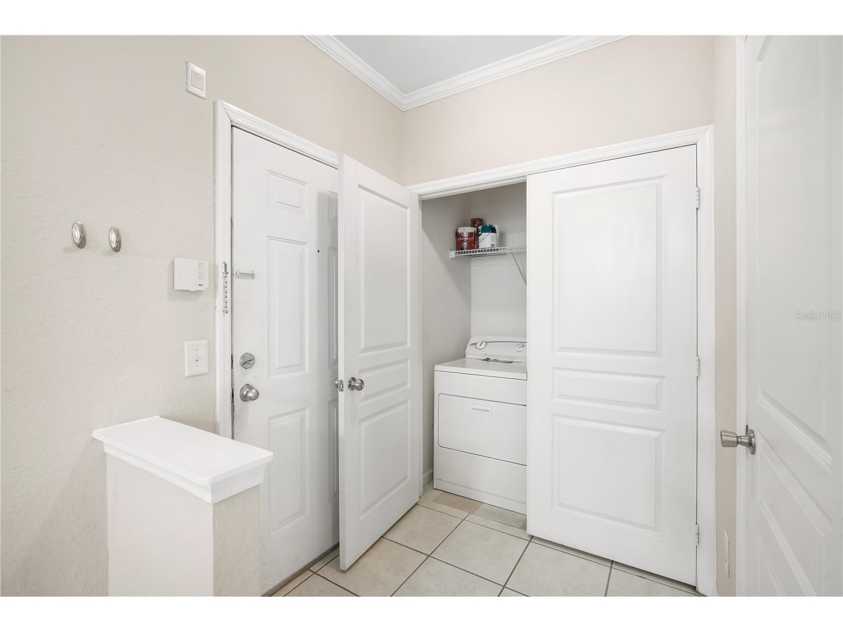9301 Crescent Loop Circle #206 Tampa FL 33619 TB8491968 image4