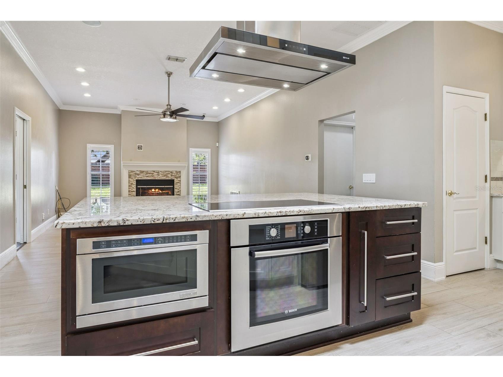 9302 Bay Vista Estates Boulevard Orlando FL 32836 - SAND LAKE CHAIN OF LAKES O6399939 image6