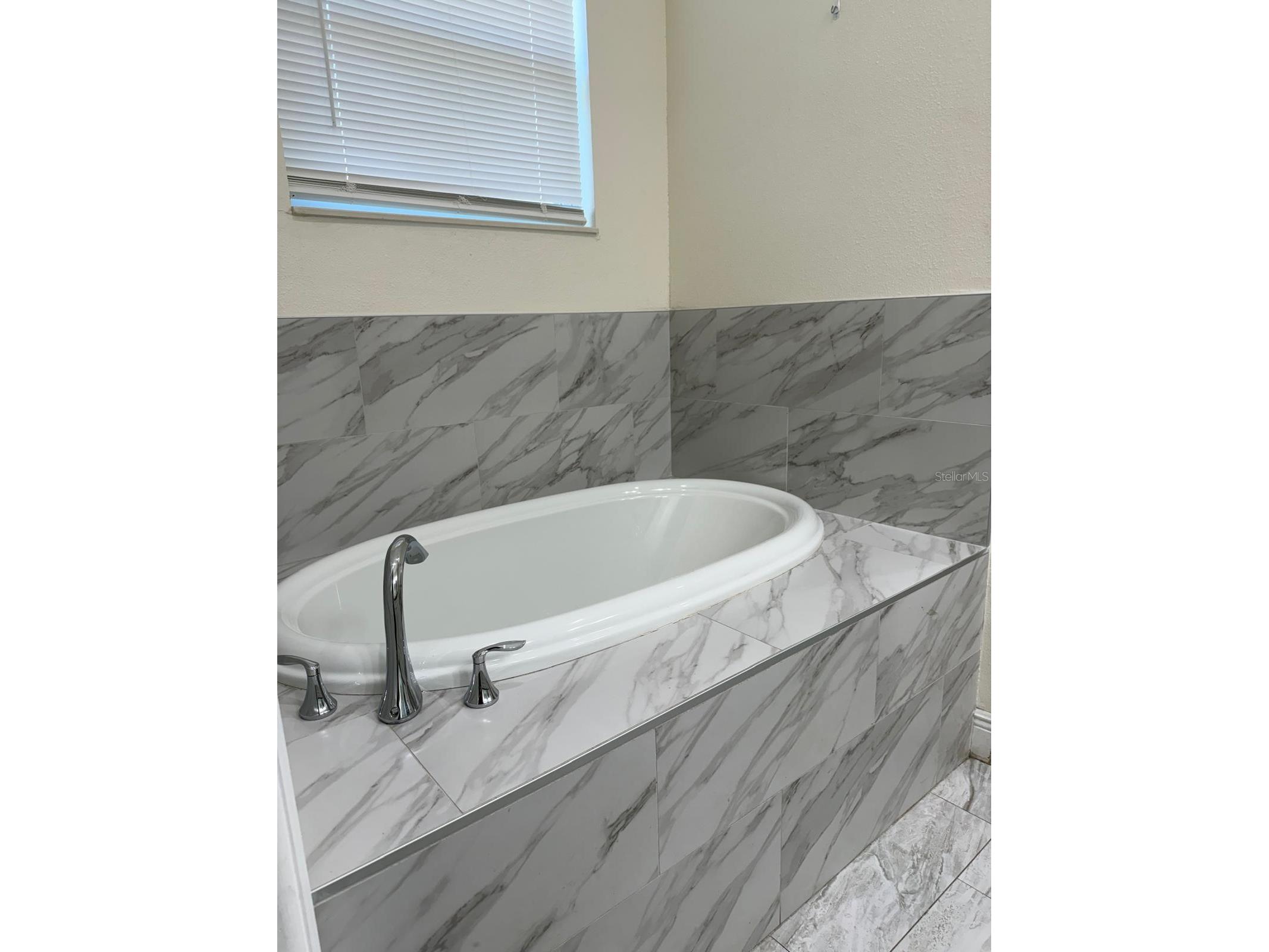 9302 N Margaret Avenue Tampa FL 33612 TB8497832 image15