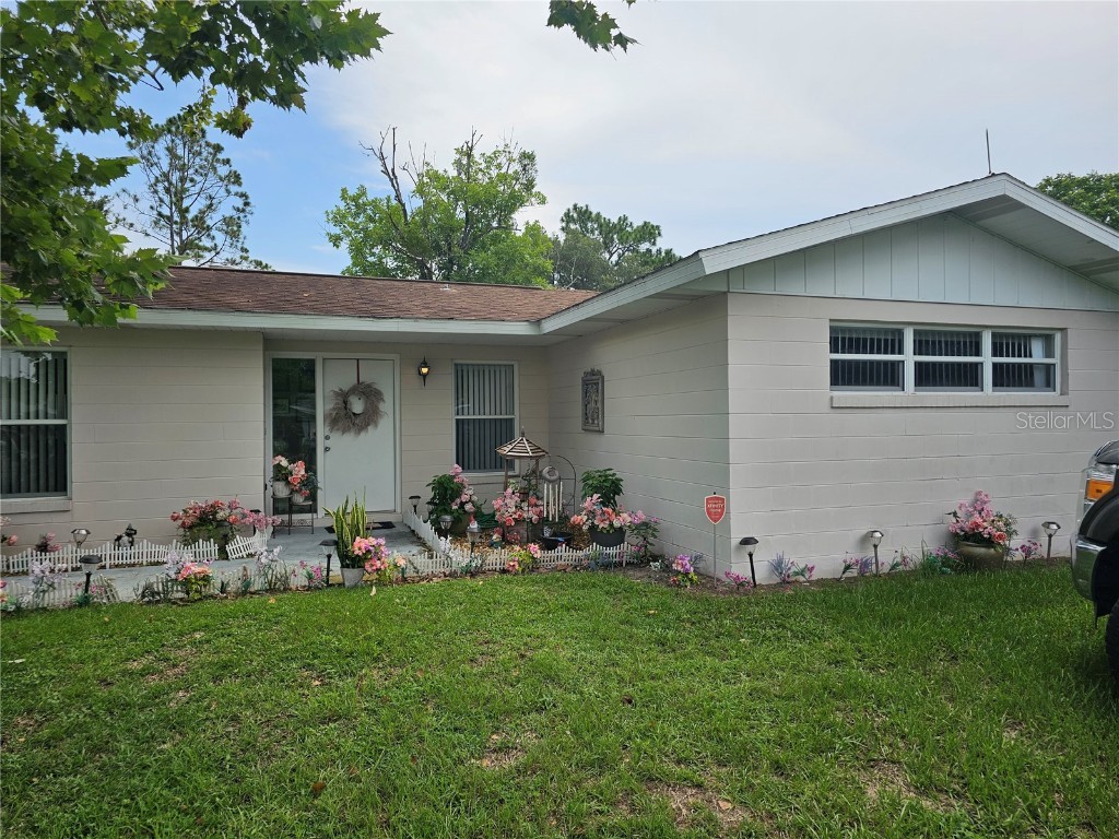 9303 Bahia Track Way Ocala FL 34472 OM677763 image1