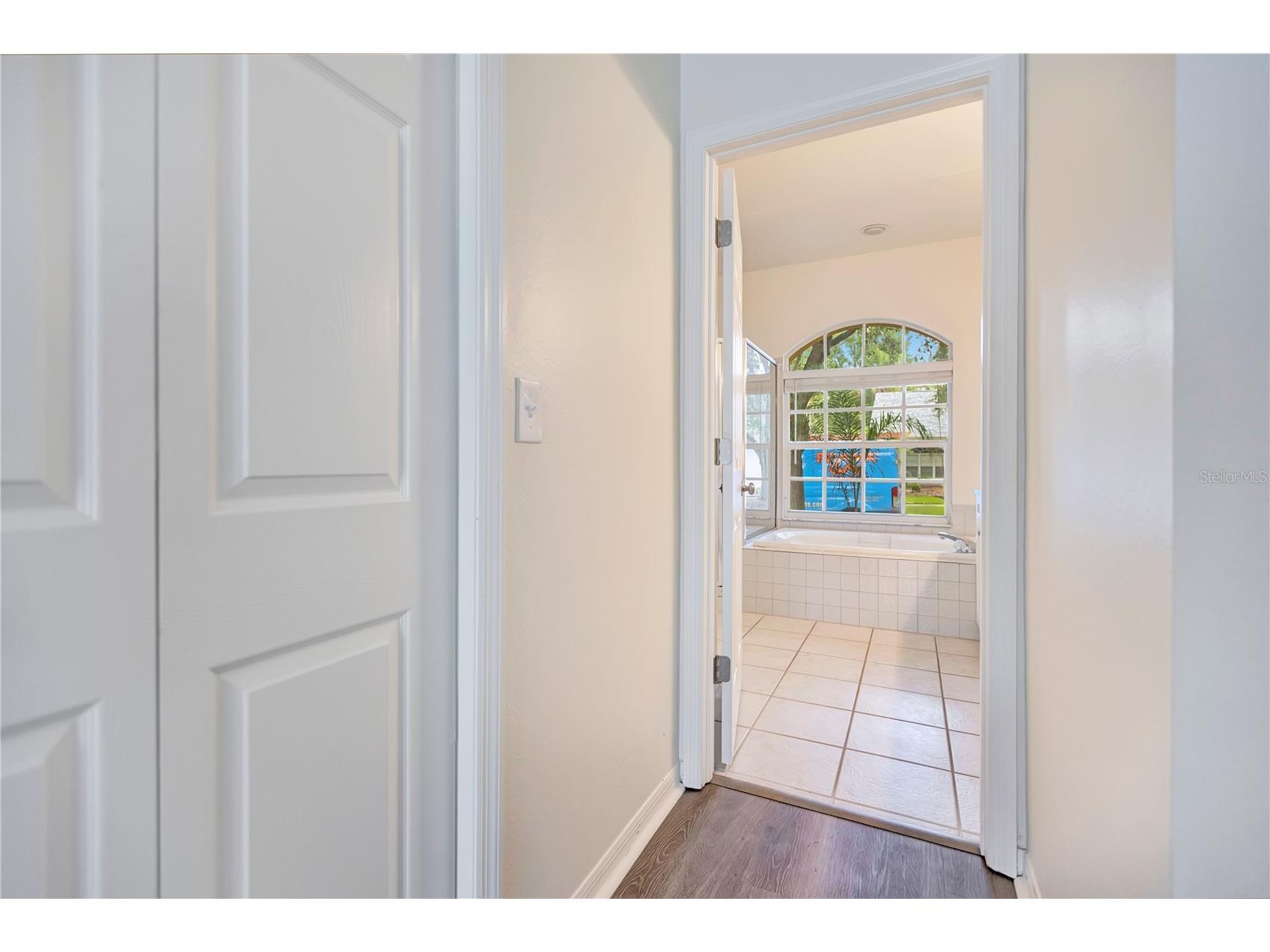 9303 Heritage Oak Court Tampa FL 33647 O6422823 image19