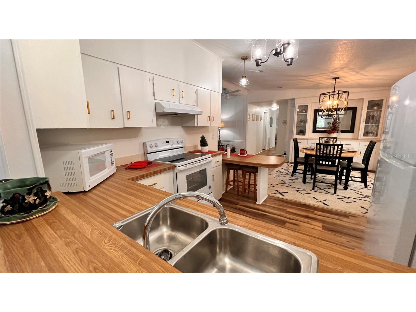 9303 Highpoint Boulevard Brooksville FL 34613 W7879033 image7