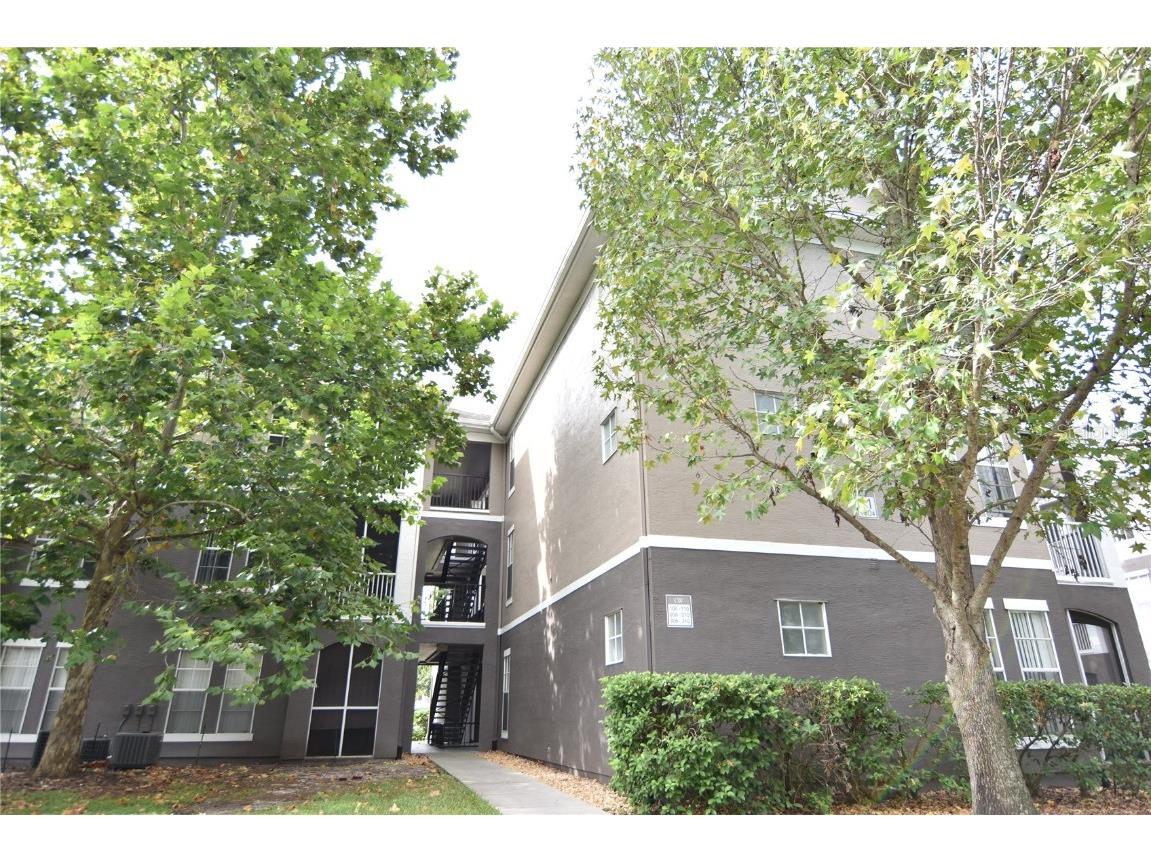 9304 Crescent Loop Circle #306 Tampa FL 33619 O6131836 image1