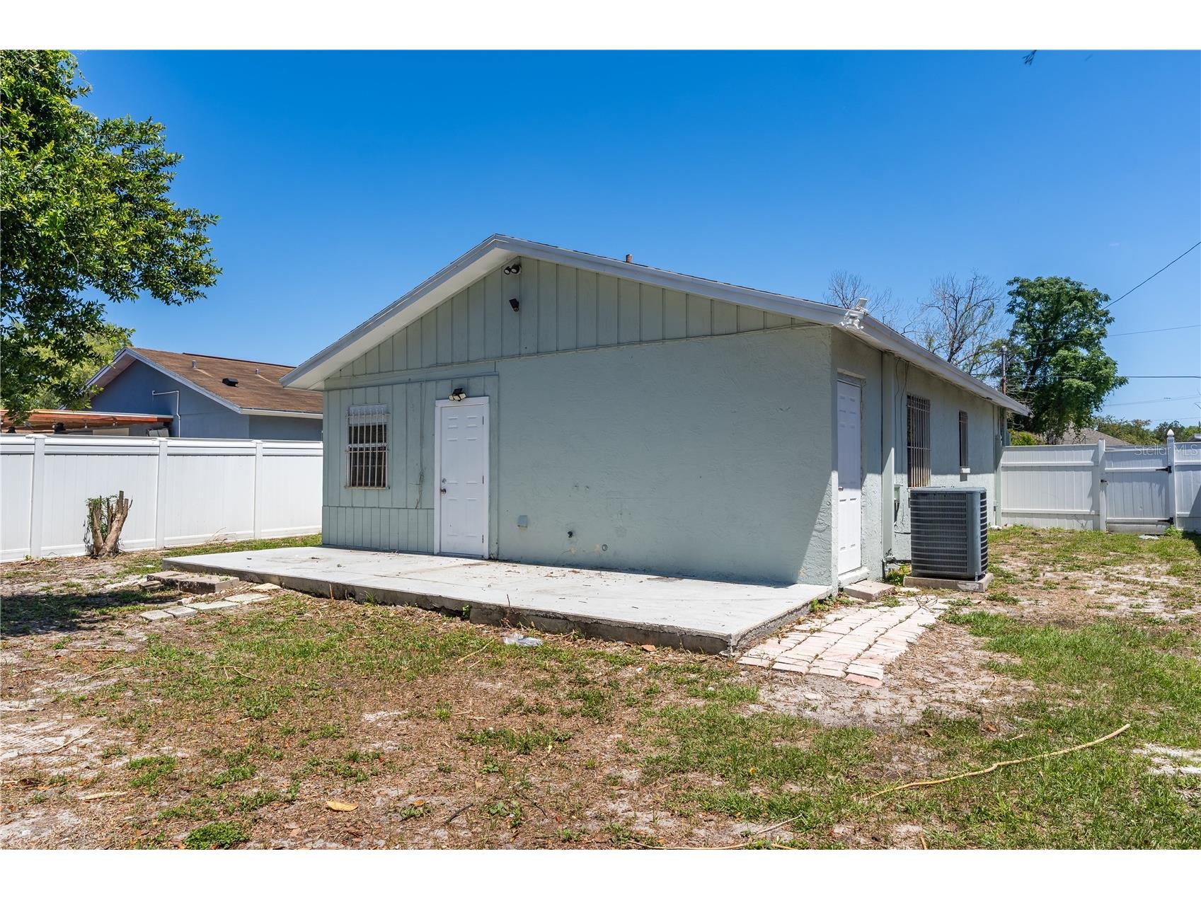 9304 N Elmer Street Tampa FL 33612 TB8497541 image14