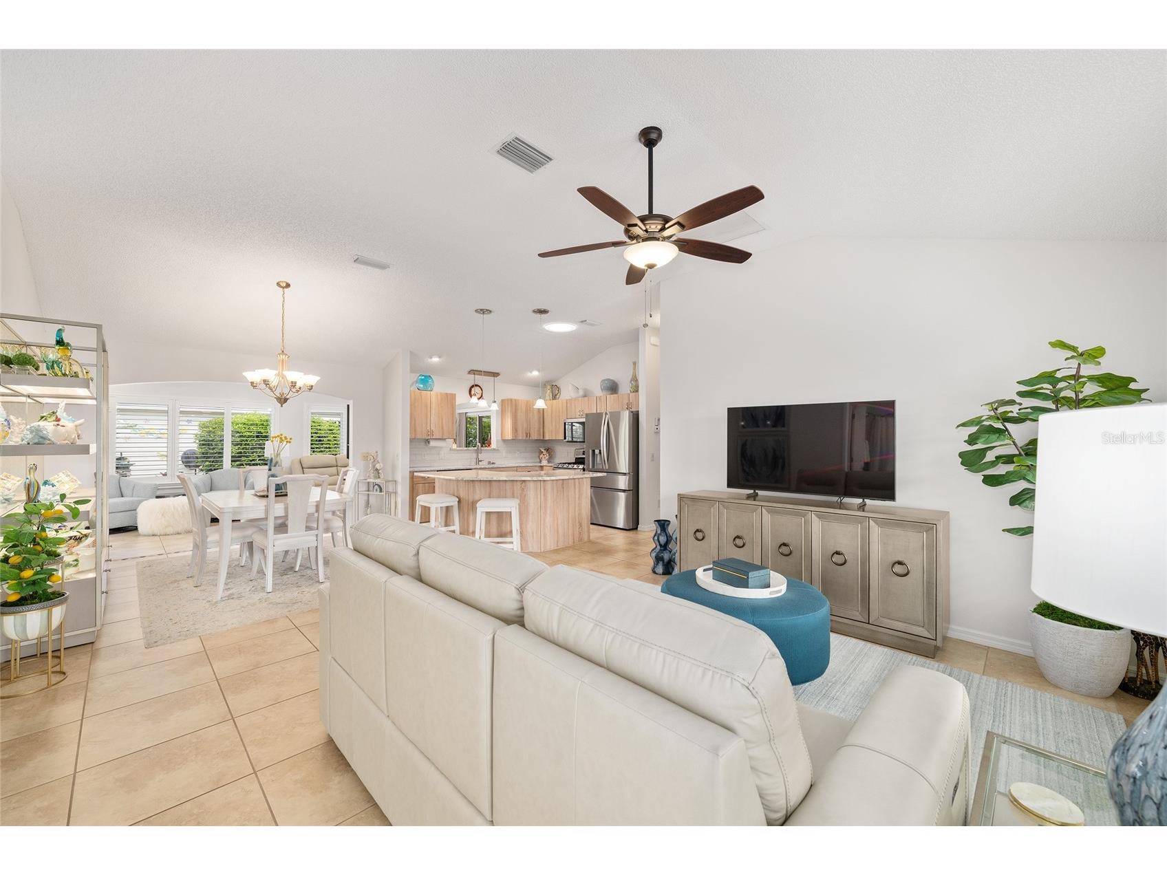 9304 SE 170th Humphreys Loop The Villages FL 32162 OM724476 image6