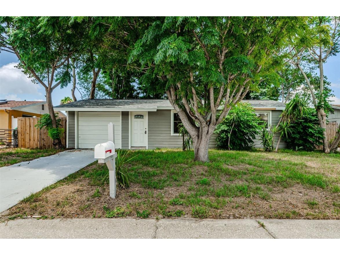 9305 Hunt Club Lane Port Richey FL 34668 W7855750 image1