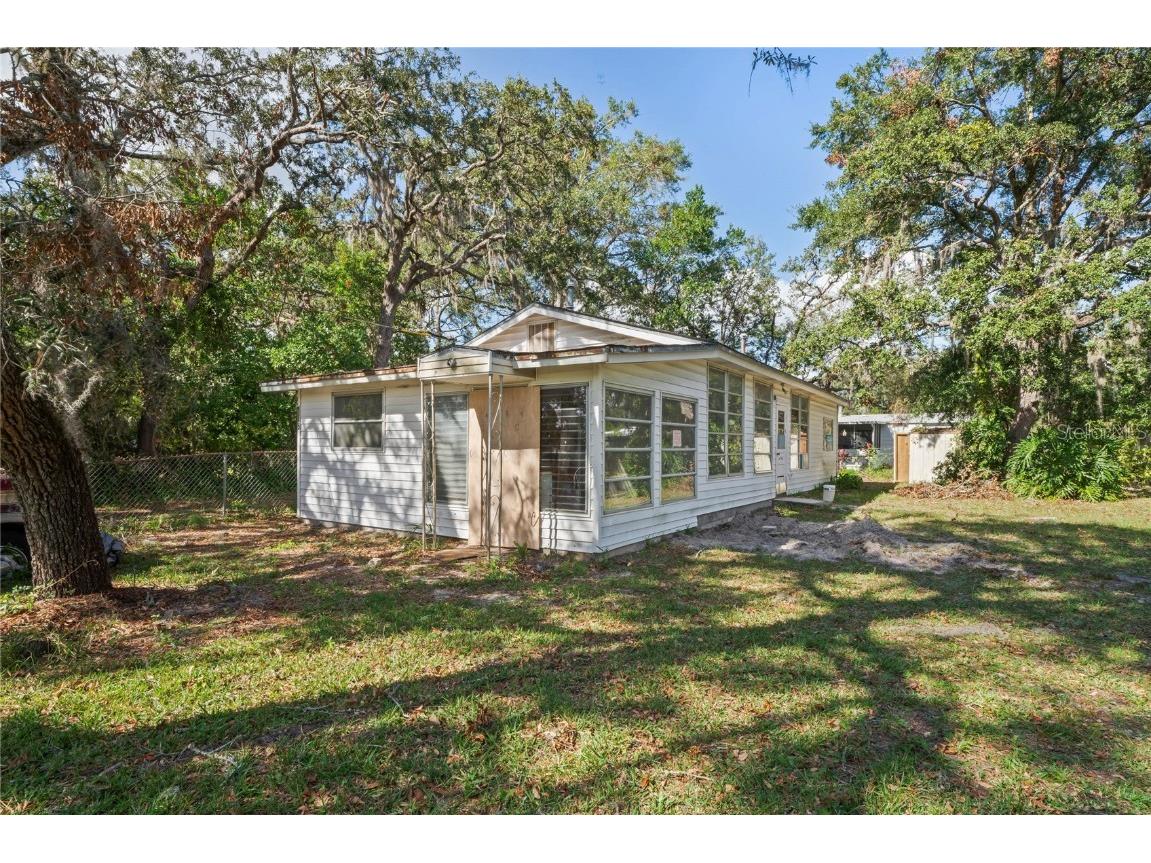 9305 Kiowa Dr New Port Richey FL 34654 W7869538 image1