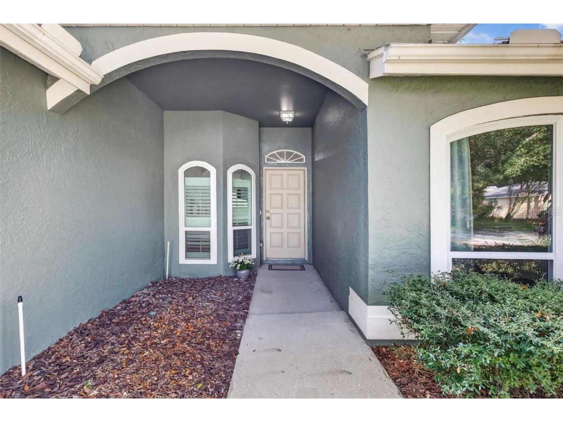 9305 Knightsbridge Court Tampa FL 33647 TB8446528 image2